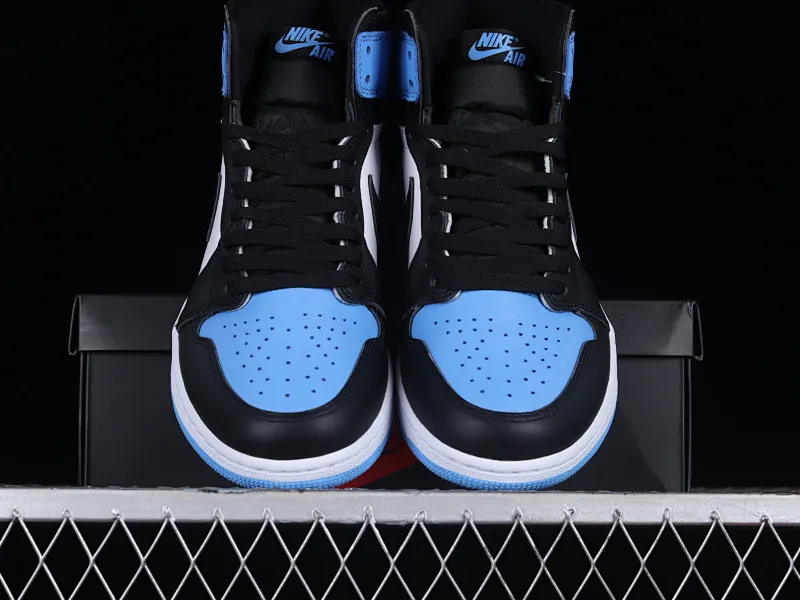 All categories Air Jordan Jordan series basketball shoes Air Jordan 1 High pure original version Air Jordan 1 High OG "UNC Toe" AJ1 Joe 1 black and blue toe DZ5485-400